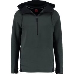 Nike Sportswear TECH Bluza z kapturem outdoor green/heather/black. Bluzy z kapturem męskie marki Nike Sportswear. W wyprzedaży za 351.20 zł.