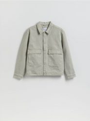 Jeansowa kurtka z efektem sprania - zielony. Zielone kurtki męskie Reserved, l, bez wzorów, z denimu, bez ramiączek, bez kaptura. Za 169.99 zł.