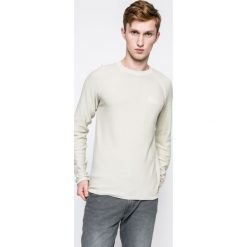 Jack & Jones Vintage - Sweter. Szare swetry męskie Jack & Jones Vintage, z bawełny, vintage, z okrągłym kołnierzem, z krótkim rękawem. W wyprzedaży za 49.90 zł.