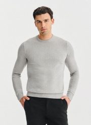 PAKO LORENTE – Szary bawełniany sweter z kaszmirem. Szare swetry męskie Pako Lorente, bez wzorów, z bawełny, bez kołnierzyka, bez ramiączek. Za 199.99 zł.