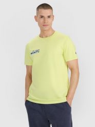 4F T-shirt regular z nadrukiem męski - zielony M. Zielone t-shirty męskie 4f, m, bez wzorów, z bawełny, bez kołnierzyka, bez ramiączek. W wyprzedaży za 39.99 zł.