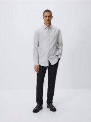 Koszula slim z bawełny egipskiej - jasnoszary. Szare koszule męskie Reserved, l, bez wzorów, z bawełny, bez kołnierzyka, bez ramiączek. Za 139.99 zł.