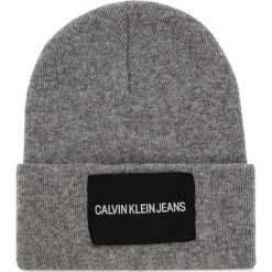 Czapka CALVIN KLEIN JEANS - J Calvin Klein Jeans K40K400759 013. Szare czapki męskie Calvin Klein Jeans, z jeansu. Za 179.00 zł.