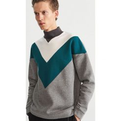 Bluza w geometryczne wzory - Turkusowy. Niebieskie bluzy nierozpinane męskie Reserved, w geometryczne wzory. Za 119.99 zł.