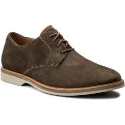 Półbuty CLARKS - Atticus Lace 261318257 Taupe Nubuck. Codzienne półbuty męskie marki Clarks. W wyprzedaży za 299.00 zł.