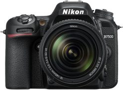Nikon D7500 Kit + AF-S DX 18-140 ED VR. Aparaty lustrzanki NIKON. Za 5,442.93 zł.