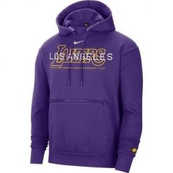 Bluza sportowa męska Nike Lakers Courtside. Fioletowe bluzy nierozpinane męskie Nike, m, bez wzorów, sportowe, bez ramiączek, z kapturem. Za 454.00 zł.