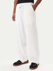 Emporio Armani Spodnie materiałowe EM000586 AF20590 U0002 Biały Regular Fit. Białe spodnie na co dzień męskie Emporio Armani, bez wzorów, ze lnu. Za 629.99 zł.