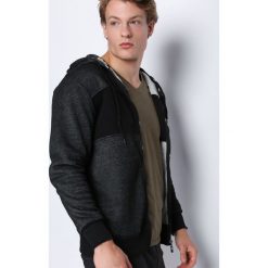 Ciemnoszara Bluza Going Home. Szare bluzy rozpinane męskie marki Born2be, na jesień. Za 44.99 zł.