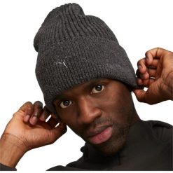 Czapka zimowa Puma METAL MID FIT BEANIE. Czarne czapki męskie Puma, na zimę, bez wzorów, sportowe. Za 99.00 zł.