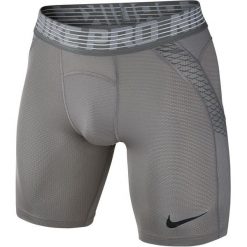 Nike Spodenki Kompresyjne M Np Hprcl Short Grey L. Bez kategorii marki Nike. W wyprzedaży za 119.00 zł.
