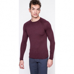 Wrangler - Sweter. Szare swetry męskie Wrangler, z bawełny, z okrągłym kołnierzem, z krótkim rękawem. W wyprzedaży za 129.90 zł.