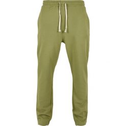 Spodnie dresowe Urban Classics organic low crotch. Zielone spodnie dresowe męskie Urban Classics, bez wzorów, z dresówki. Za 221.50 zł.