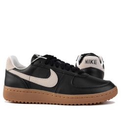 Buty męskie do chodzenia Nike FIELD GENERAL 82 SP. Brązowe buty sportowe na co dzień męskie Nike, m, bez wzorów, casualowe, bez ramiączek, bez kaptura, trekkingowe. W wyprzedaży za 329.00 zł.