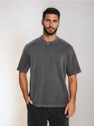 Bluza z krótkim rękawem z efektem sprania - szary. Szare bluzy nierozpinane męskie Sinsay, l, bez wzorów, z bawełny, bez ramiączek, bez kaptura. Za 39.99 zł.
