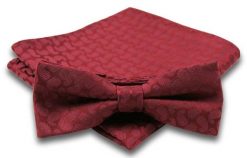 Czerwona Mucha w Delikatny Wzór Paisley + Taka Sama Poszetka, Męska. Czerwone krawaty i muchy męskie Alties, bez wzorów, eleganckie. Za 54.00 zł.