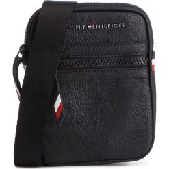 Saszetka TOMMY HILFIGER - Essential Compact Crossover AM0AM04616 002. Saszetki męskie marki Tommy Hilfiger. W wyprzedaży za 219.00 zł.
