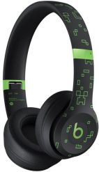 APPLE Beats Solo 4 Minecraft Special Edition Charged Wireless On-Ear Headphones Black, MYJ03ZM/A, Bluetooth. Czarne słuchawki bluetooth Apple. Za 907.80 zł.