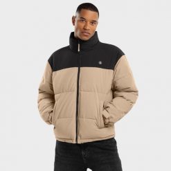 Kurtka puchowa męska Clive wodoodporna. Brązowe kurtki męskie SIROKO, m, bez wzorów, z puchu, bez ramiączek, bez kaptura. W wyprzedaży za 338.00 zł.