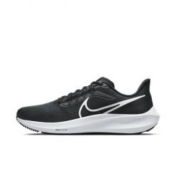 Buty do biegania męskie Nike Air Zoom Pegasus 39. Czarne buty do biegania męskie Nike, bez wzorów, z gumy, bez zapięcia, do biegania. Za 508.00 zł.