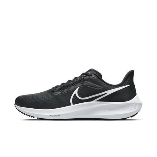 Buty do biegania męskie Nike Air Zoom Pegasus 39. Czarne buty do biegania męskie Nike, bez wzorów, z gumy, bez zapięcia, do biegania. Za 509.00 zł.