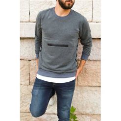 Męska bluza TOBIAS. Szare bluzy nierozpinane męskie Męska bluza TOBIAS, l, bez wzorów, bez ramiączek, bez kaptura. W wyprzedaży za 69.00 zł.
