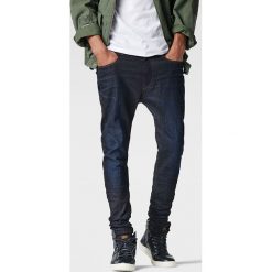 Dżinsy "Type C 3D" - Super Slim fit - w kolorze granatowym. Jeansy męskie G-Star. W wyprzedaży za 263.95 zł.