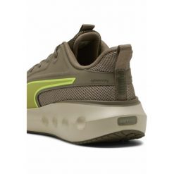 Buty do biegania SOFTRIDE Carson PUMA Velvet Moss Loden Green Yellow Alert Brown. Zielone buty do biegania męskie Puma, bez wzorów, bez zapięcia, do biegania. W wyprzedaży za 219.00 zł.