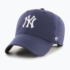 Czapka z daszkiem 47 Brand New York Yankees Brrr CLEAN UP. Niebieskie czapki męskie 47 Brand, na wiosnę, bez wzorów. Za 109.99 zł.