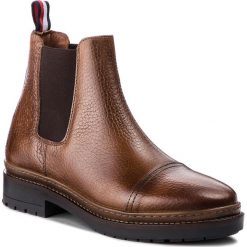 Sztyblety TOMMY HILFIGER - Elevated Outdoor Che FM0FM01912 Cognac 606. Sztyblety męskie marki Tommy Hilfiger. W wyprzedaży za 439.00 zł.