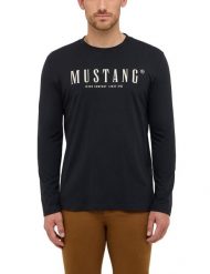 Męski Longsleeve Mustang Style Asheville Jet Black 1016873 4188. Czarne koszulki męskie z długim rękawem Mustang, m, bez wzorów, bez kołnierzyka, bez ramiączek. Za 109.99 zł.