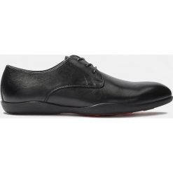 Czarne półbuty męskie. Eleganckie półbuty męskie marki Kazar. Za 449.00 zł.