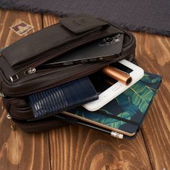 Saszetka męska do ręki skórzana dwukomorowa brązowa Paolo Peruzzi T-131-BR. Brązowe saszetki męskie bez wzorów, z materiału. Za 129.00 zł.