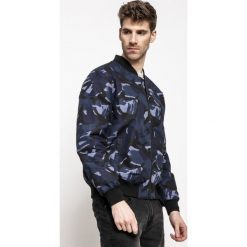 Levi's - Kurtka Bomber. Kurtki męskie marki Levi's. W wyprzedaży za 199.90 zł.
