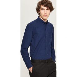 Koszula regular fit - Granatowy. Koszule męskie marki Reserved. Za 119.99 zł.