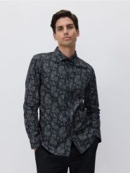 Wzorzysta koszula slim fit - wielobarwny. Koszule męskie Reserved, l, bez wzorów, z bawełny, bez kołnierzyka, bez ramiączek. W wyprzedaży za 69.99 zł.