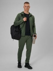 4F Spodnie treningowe szybkoschnące męskie - khaki S. Brązowe długie spodnie sportowe męskie 4f, bez wzorów, z materiału. Za 199.99 zł.