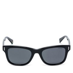 Okulary przeciwsłoneczne Polaroid. Czarne okulary przeciwsłoneczne męskie Polaroid, bez wzorów. Za 199.99 zł.