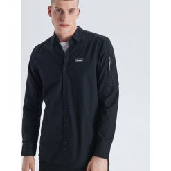 Koszula z kolekcji Nasa - Czarny. Koszule męskie marki Cropp. W wyprzedaży za 69.99 zł.