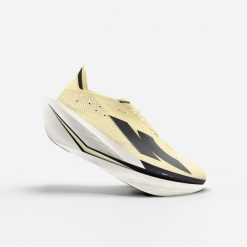 Buty do biegania męskie Kiprun Kipstorm Elite. Czarne buty do biegania męskie KIPRUN, bez wzorów, bez zapięcia, do biegania. Za 899.96 zł.