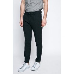 Only & Sons - Spodnie. Spodnie na co dzień męskie marki Only & Sons. W wyprzedaży za 79.90 zł.