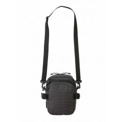 Saszetka Gramicci Ripstop Mini Shoulder Bag - rip/stop red. Czarne saszetki męskie Gramicci, bez wzorów, sportowe. Za 182.99 zł.