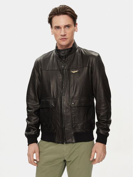 Aeronautica Militare Kurtka skórzana 241PN5040PL147 Czarny Regular Fit. Czarne kurtki męskie Aeronautica Militare, m, bez wzorów, ze skóry, bez ramiączek, bez kaptura. Za 3,099.00 zł.