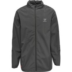 Kurtka do piłki nożnej męska Hummel Grid All Weather. Czarne kurtki męskie HUMMEL, l, bez wzorów, sportowe, bez ramiączek, bez kaptura. W wyprzedaży za 381.00 zł.