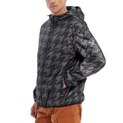 Kurtka MUNICH WINDBRAKER FLASH Czarny. Czarne kurtki męskie Munich, m, bez wzorów, z tkaniny, bez ramiączek, bez kaptura. Za 291.99 zł.