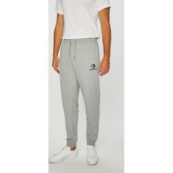 Converse - Spodnie. Szare spodnie na co dzień męskie Converse, z bawełny, casualowe. Za 199.90 zł.