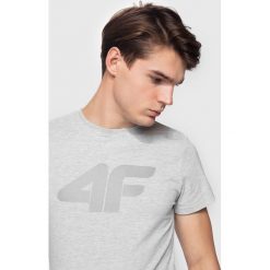 T-shirt męski TSM303 - chłodny jasny szary melanż. T-shirty męskie marki 4f. Za 49.99 zł.