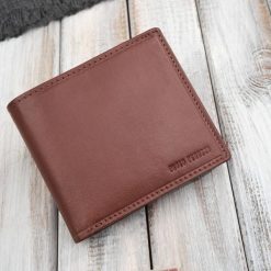 Poziomy portfel męski smukły w kolorze koniakowym Paolo Peruzzi AL-17-CG. Portfele męskie Paolo Peruzzi, bez wzorów, ze skóry. Za 59.00 zł.