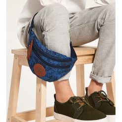 Saszetka nerka - Granatowy. Niebieskie saszetki męskie Reserved. Za 49.99 zł.