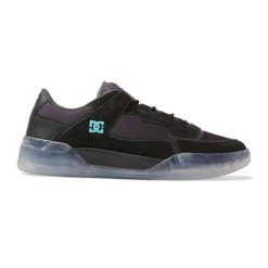 Buty męskie DC Metric LE. Czarne buty trekkingowe męskie DC Shoes, bez wzorów, bez zapięcia, trekkingowe. Za 425.55 zł.